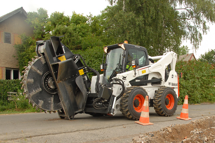 chargeuse sur pneus skid Bobcat S850